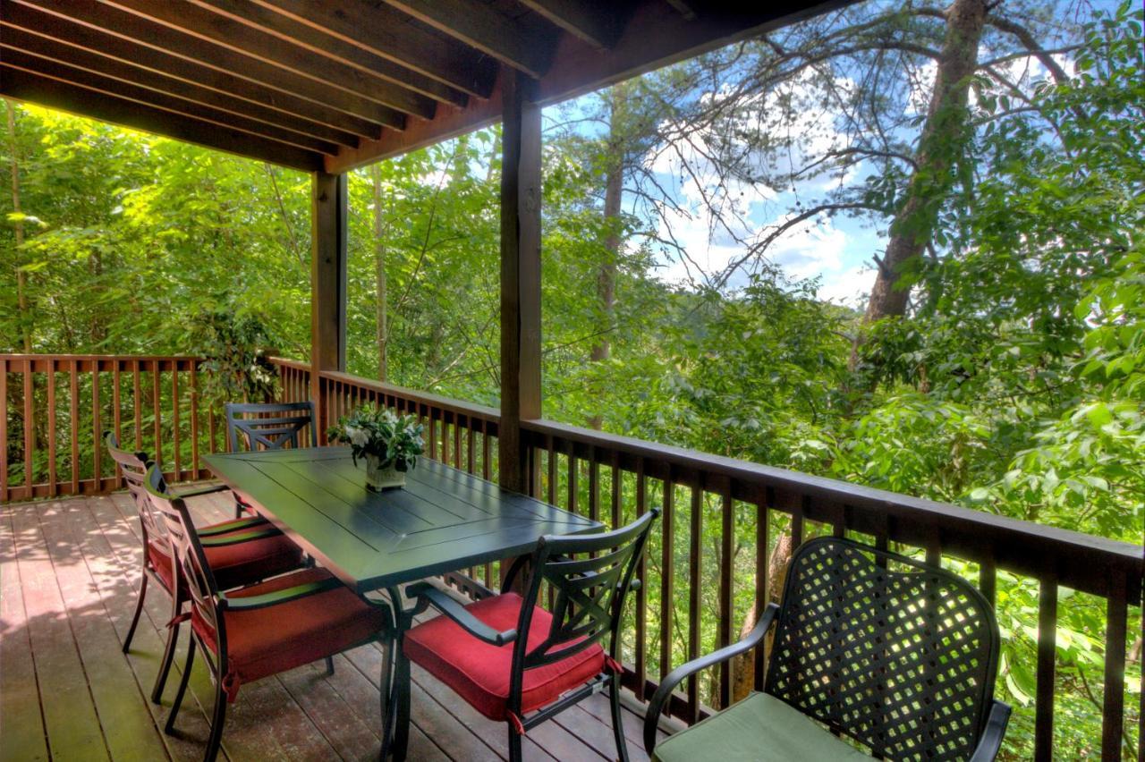 Villa Great Wolf Cabin In Pigeon Forge! Extérieur photo