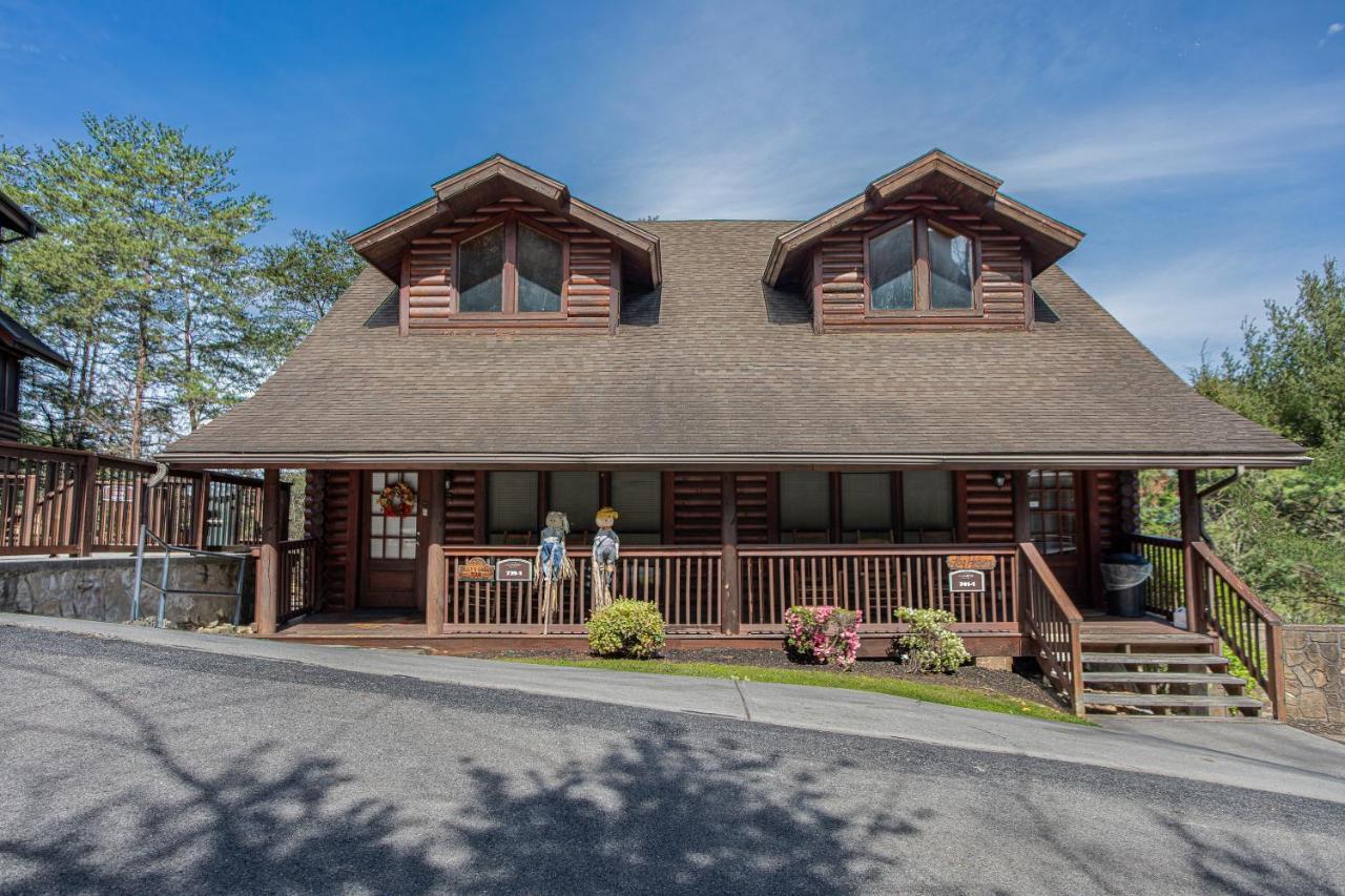 Villa Great Wolf Cabin In Pigeon Forge! Extérieur photo