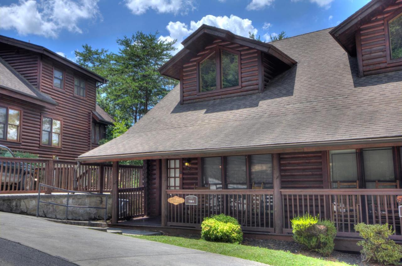 Villa Great Wolf Cabin In Pigeon Forge! Extérieur photo